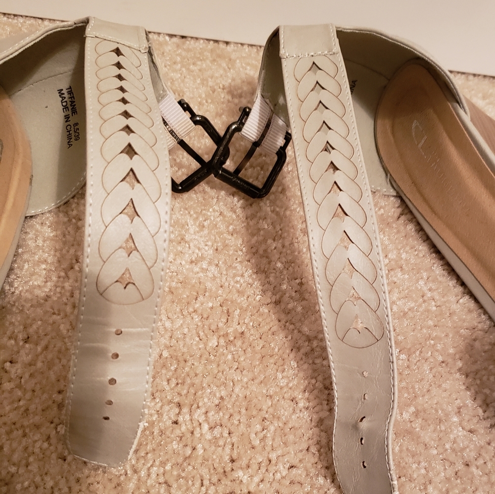 Sandal - Picture 5 of 7